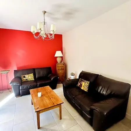 Holiday home Les Acacias Piscine Et Clim Saint-Maximin-la-Sainte-Baume