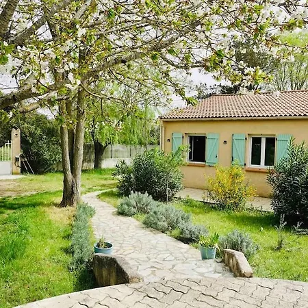 Holiday home Les Acacias Piscine Et Clim *